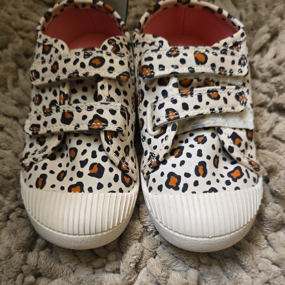 New Cat & Jack Girls Size 11 Animal Print Rubber Toe Adjustable Strap Sneaker - Picture 1 of 6